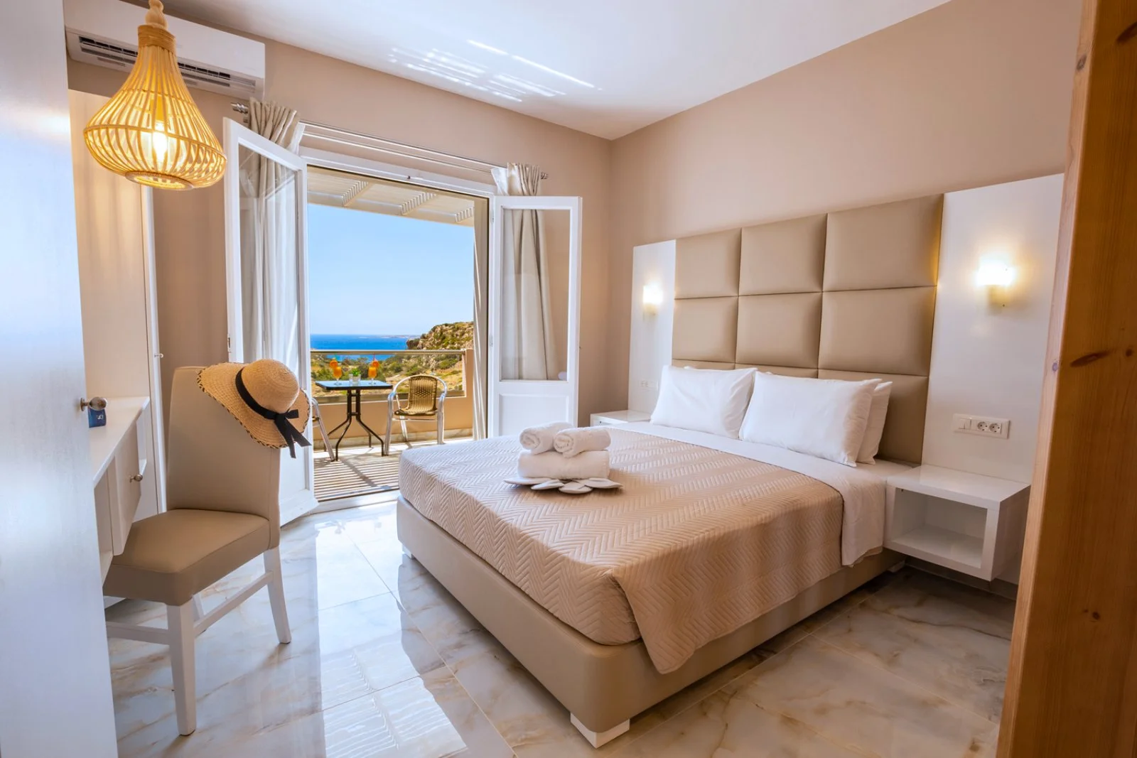 ANASTASIA LUXURY APARTMENTS