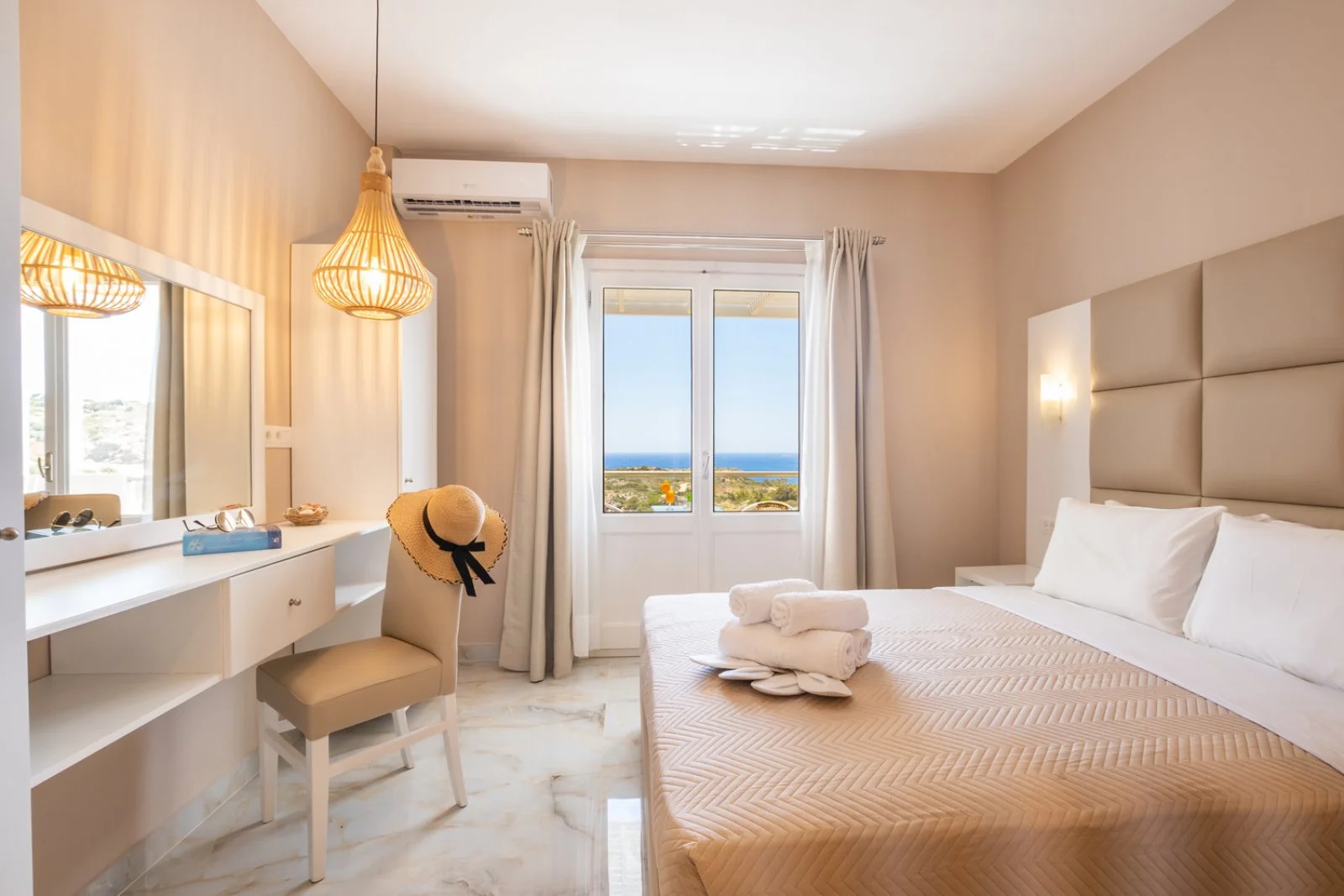ANASTASIA LUXURY APARTMENTS