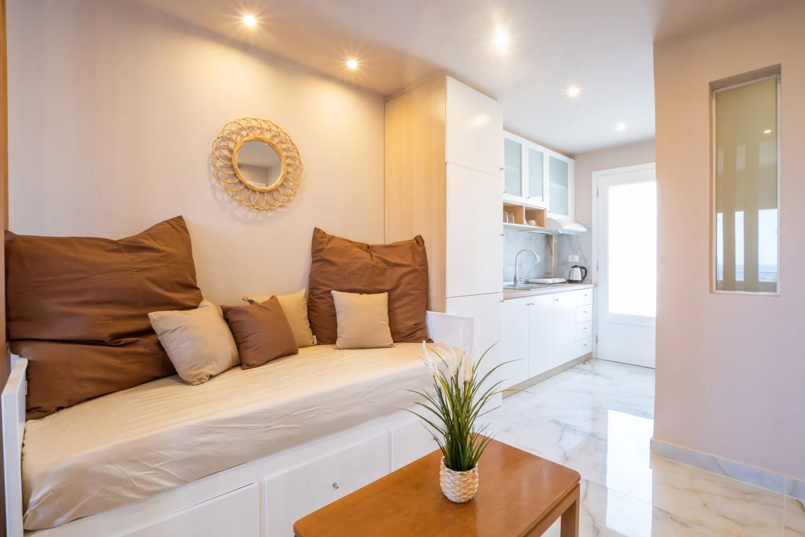 ANASTASIA LUXURY APARTMENTS