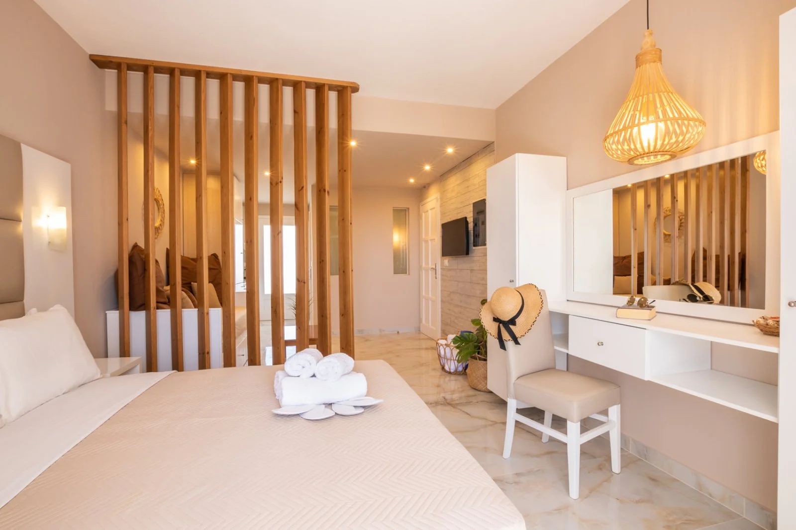 ANASTASIA LUXURY APARTMENTS