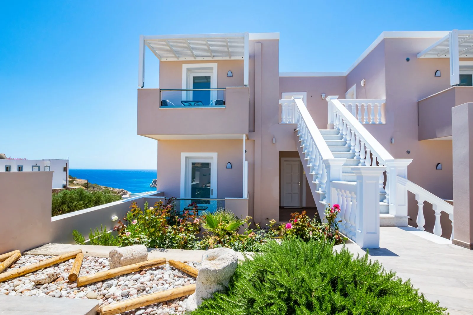 ANASTASIA LUXURY APARTMENTS