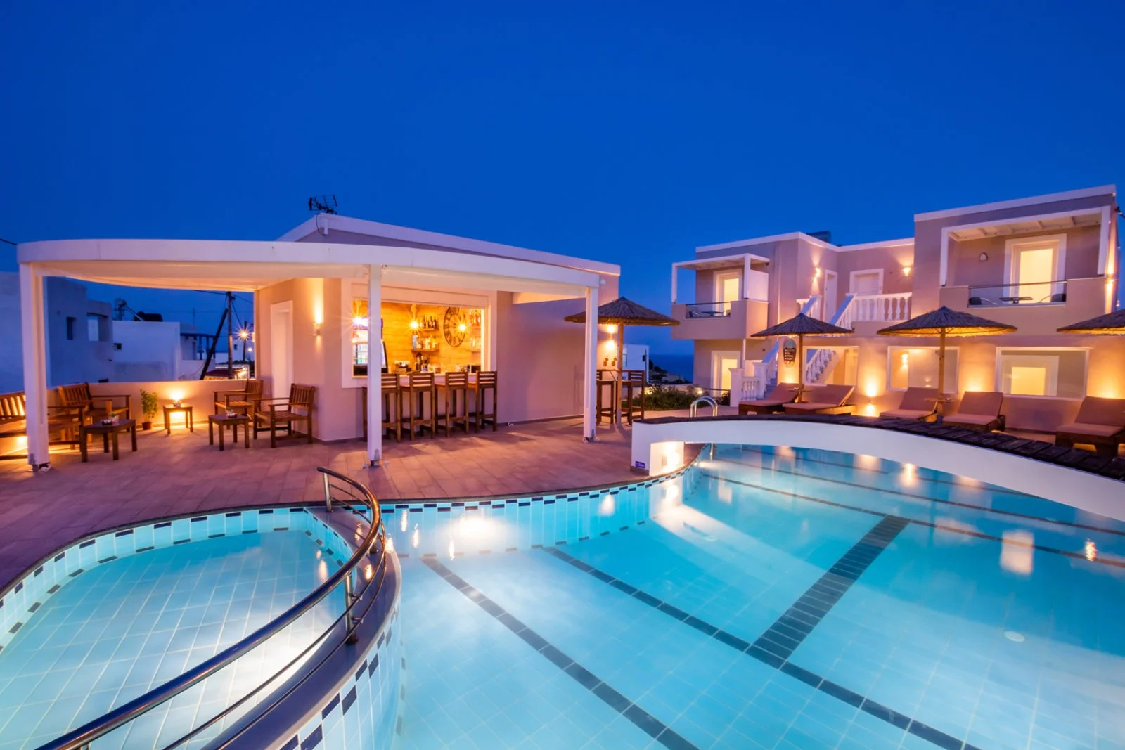 ANASTASIA LUXURY APARTMENTS