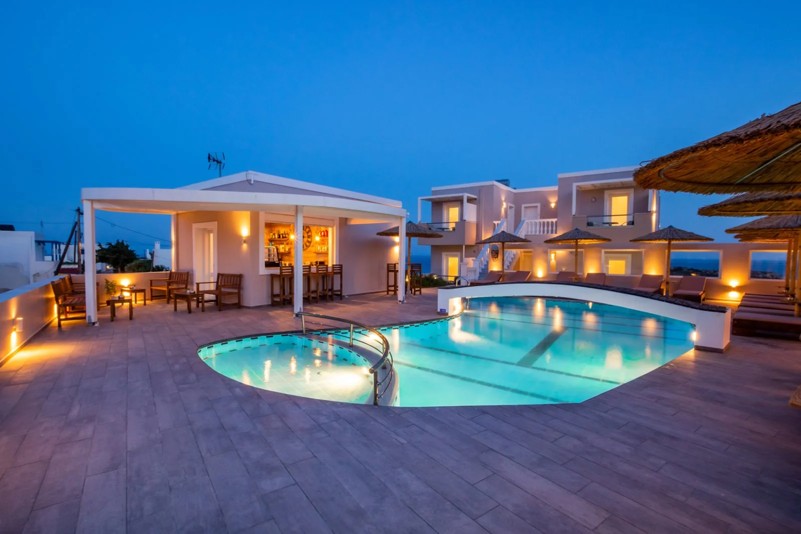 ANASTASIA LUXURY APARTMENTS
