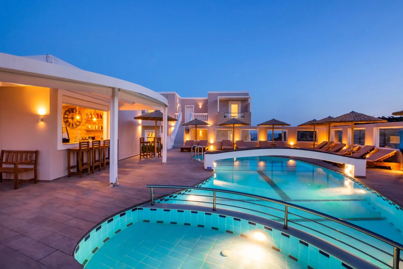ANASTASIA LUXURY APARTMENTS