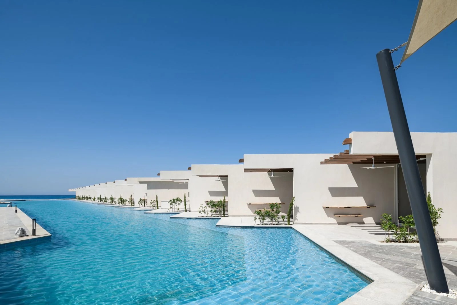 Azur White Beach Resort