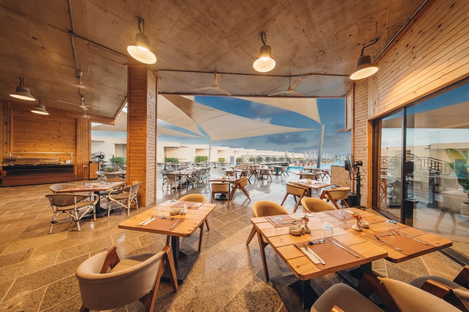 Azur White Beach Resort