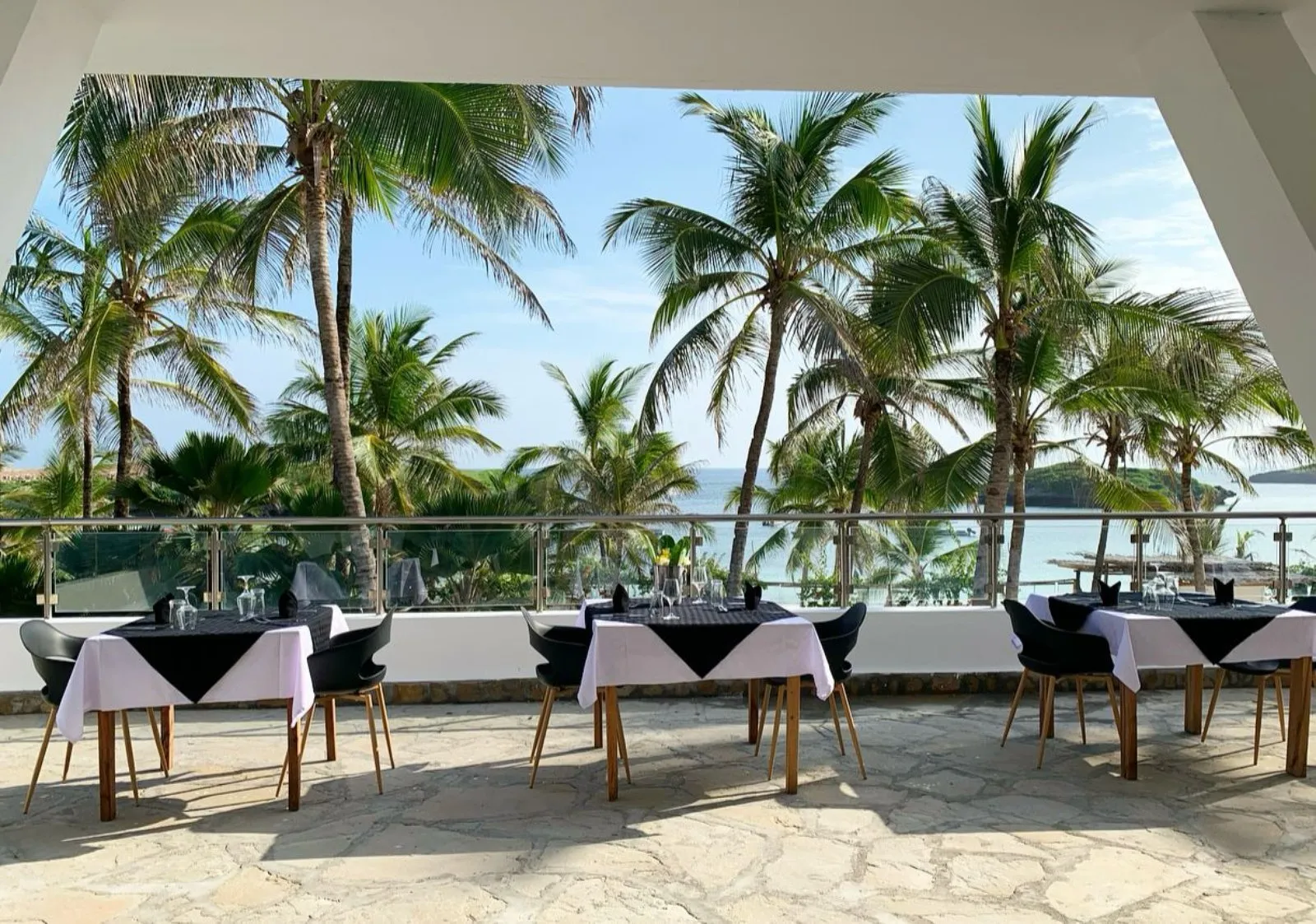 Barracuda Inn Beach Resort