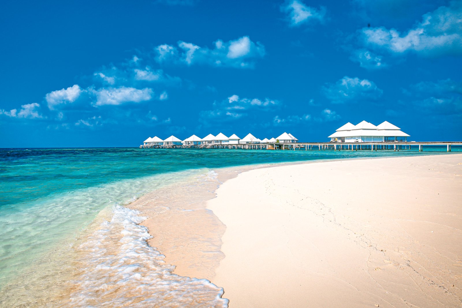 Diamonds Thudufushi