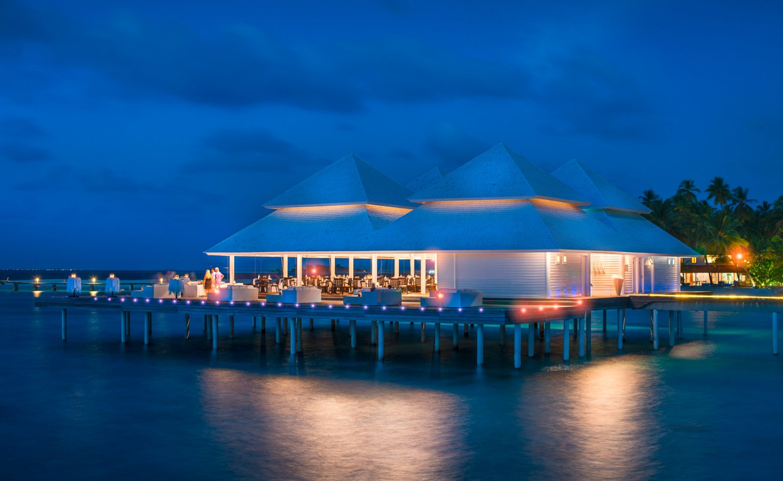 Diamonds Thudufushi