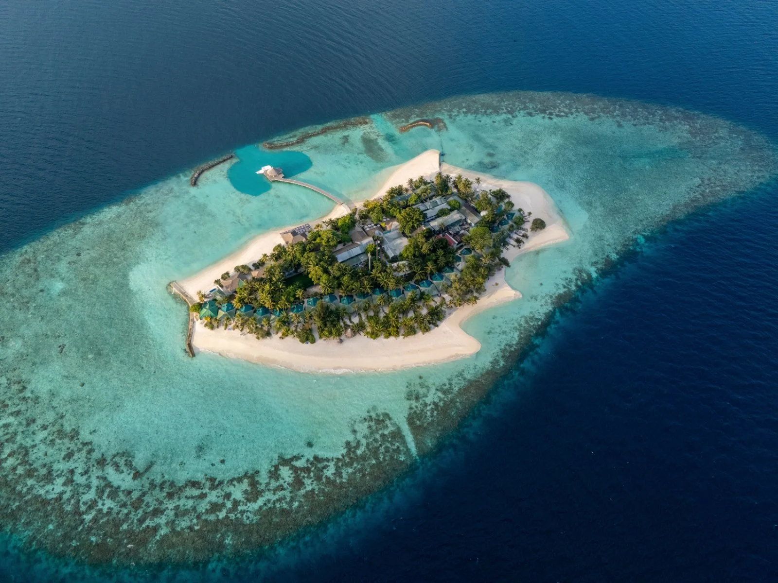 ERI MALDIVES ISLAND RESORT