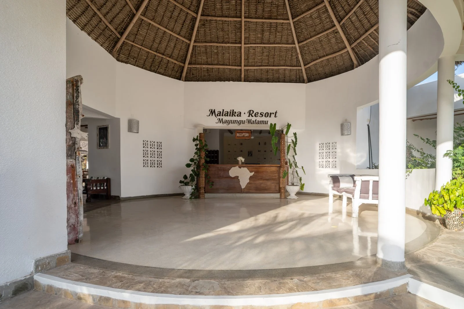 EXPLOREANS BEACH CLUB & VILLAS