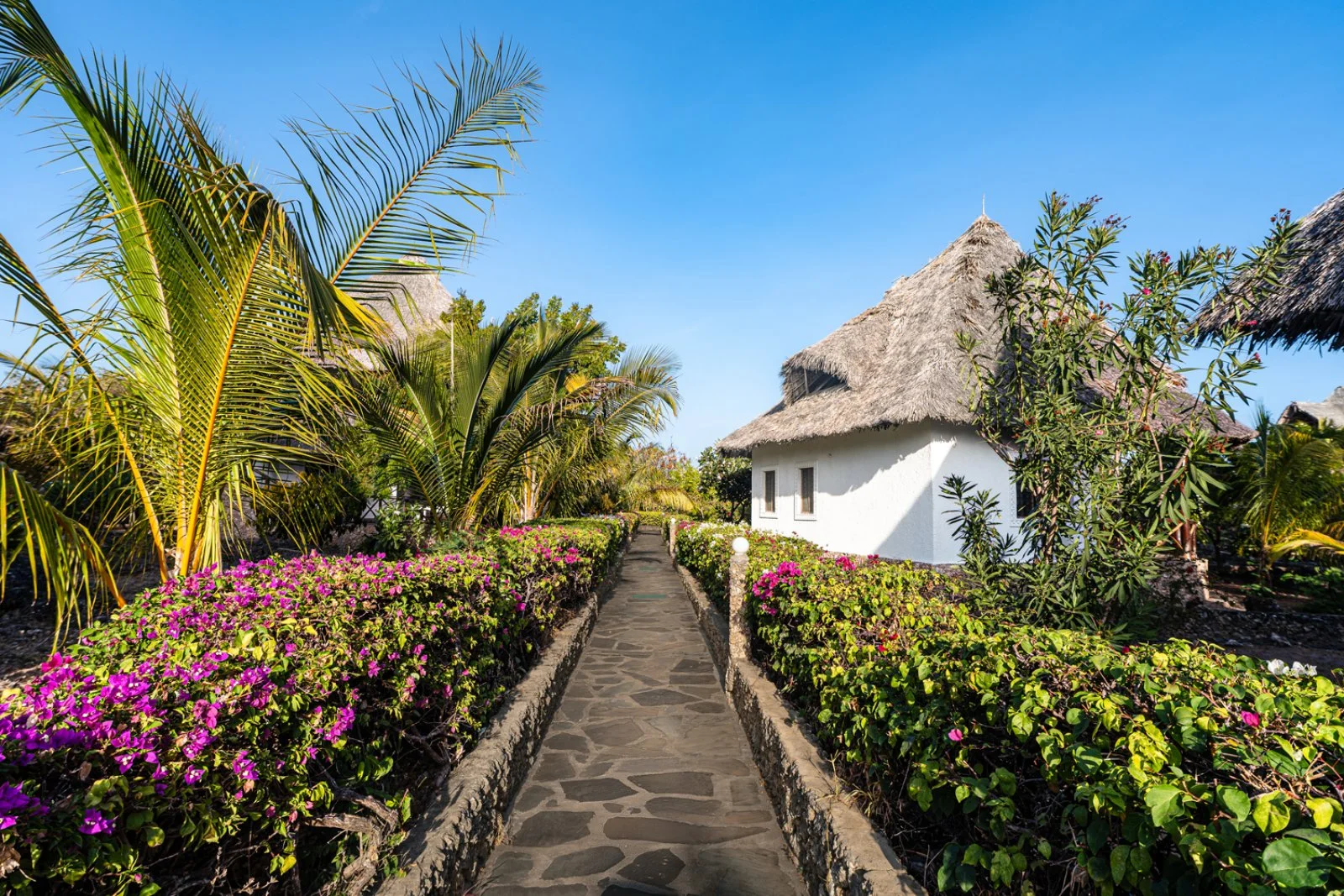 EXPLOREANS BEACH CLUB & VILLAS