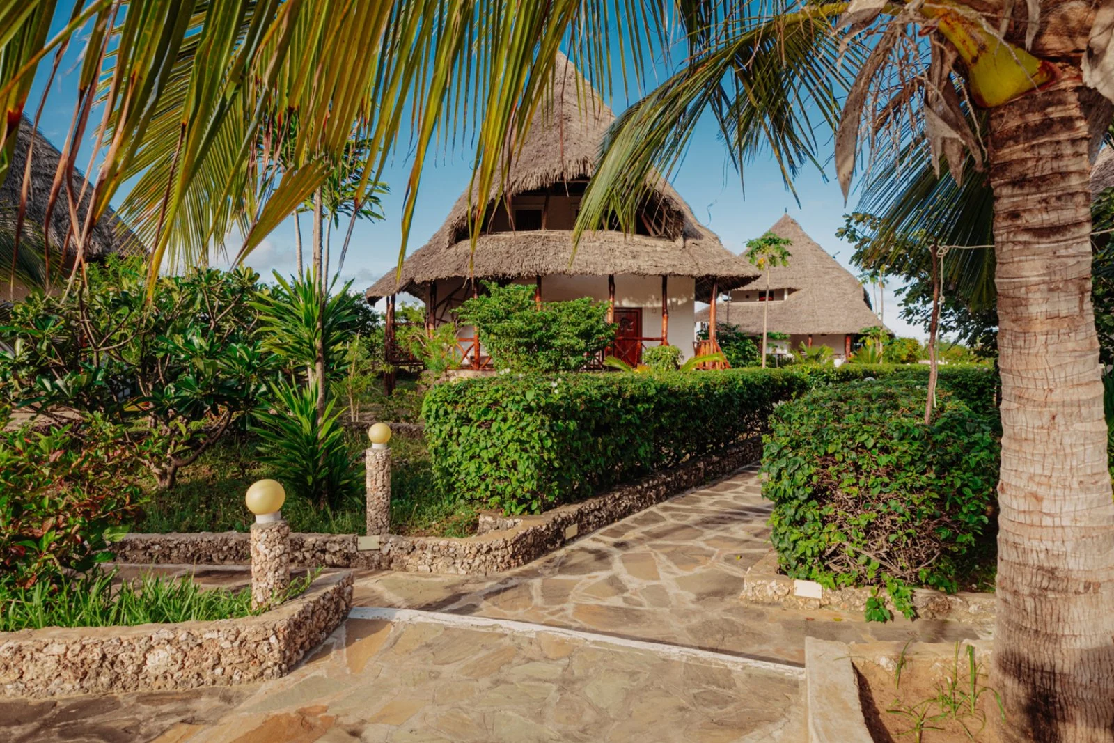 EXPLOREANS BEACH CLUB & VILLAS