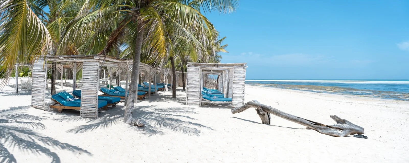 EXPLOREANS BEACH CLUB & VILLAS