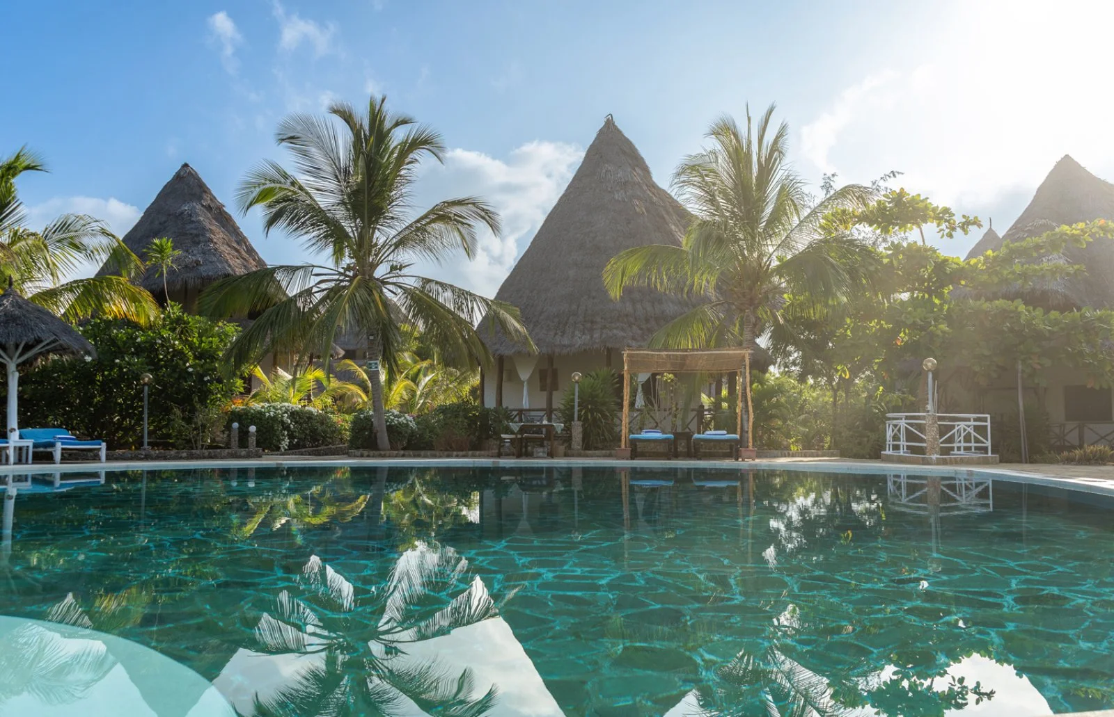 EXPLOREANS BEACH CLUB & VILLAS