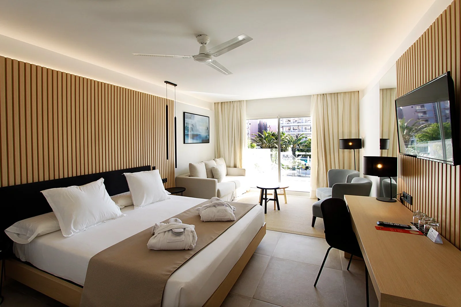 HOTEL BG CABALLERO