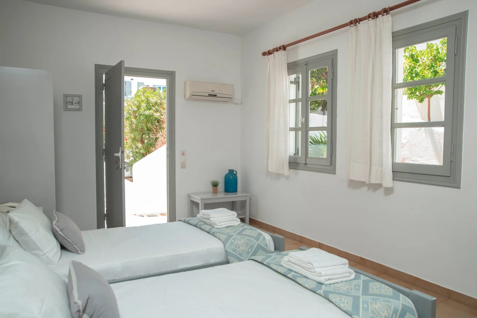 HOTEL SUMMER SHADES PAROS