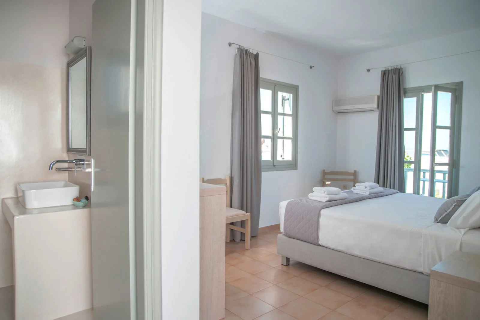 HOTEL SUMMER SHADES PAROS