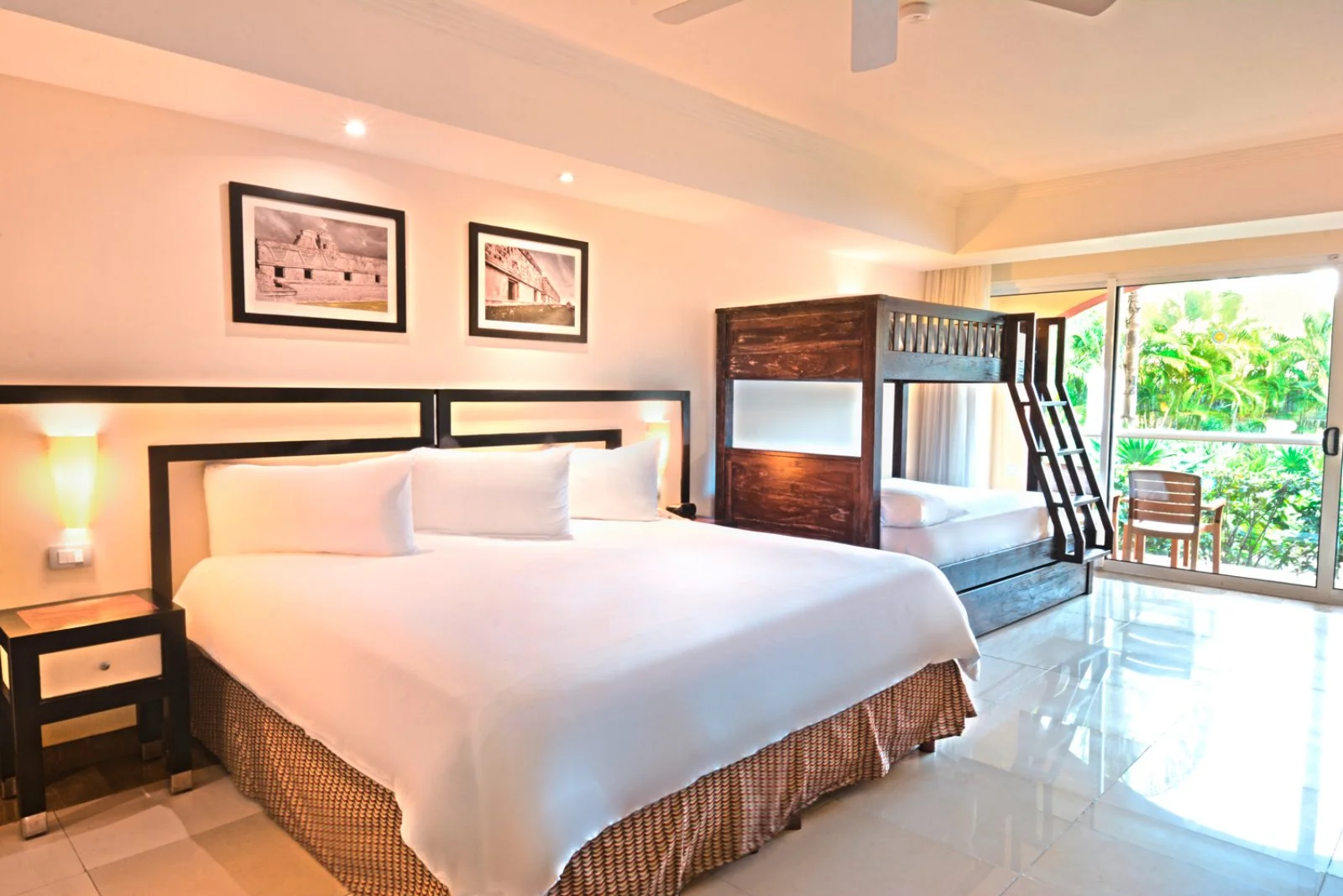 SANDOS PLAYACAR BEACH RESORT
