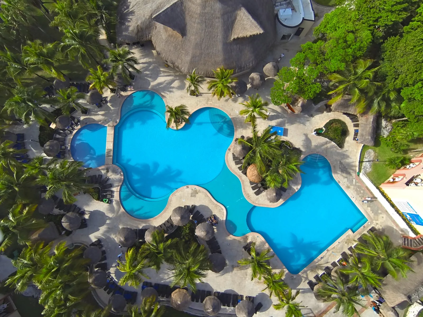 SANDOS PLAYACAR BEACH RESORT